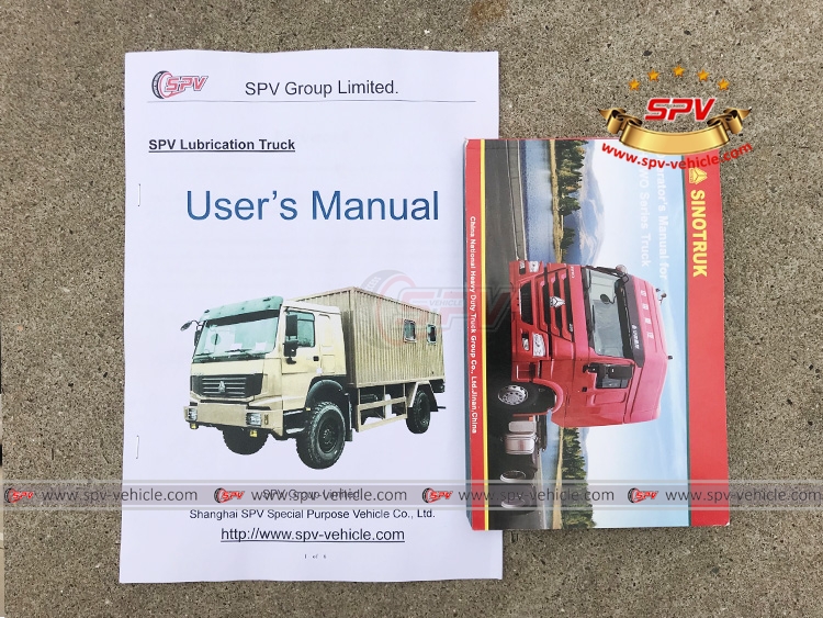 Off-road Lubrication Truck Sinotruk - Manual